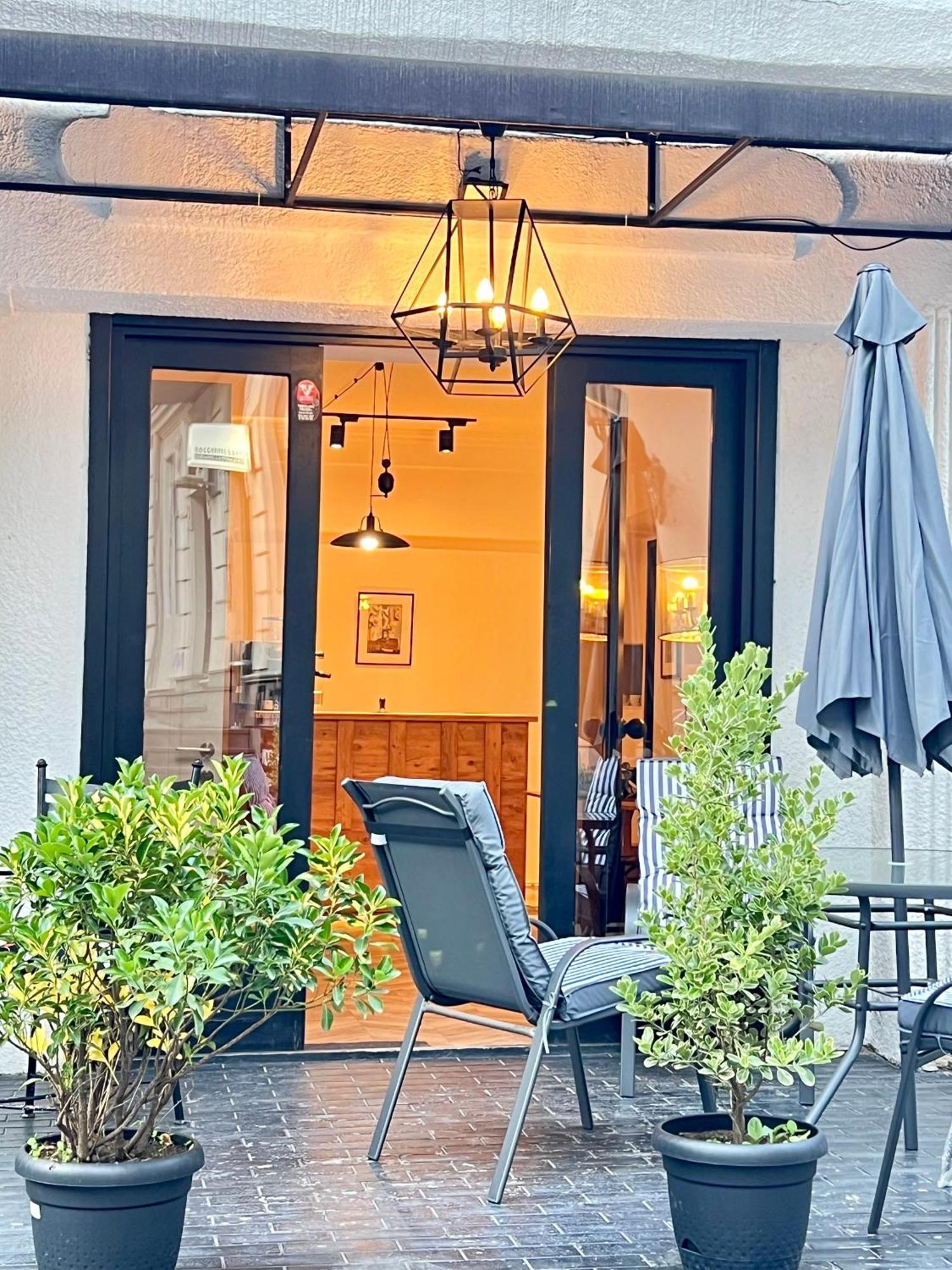 Opera Boutique Hotel Tbilisi Exterior photo